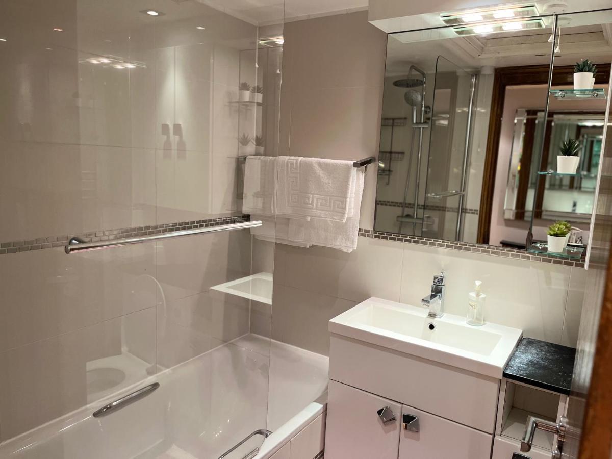 Stunning 1 Bedroom In Stunning Location - Mayfair Area Londýn Exteriér fotografie